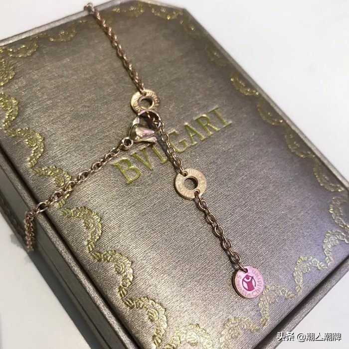 你又是最亮的星Bclgari10周年限量版小红人项链双面都可佩戴