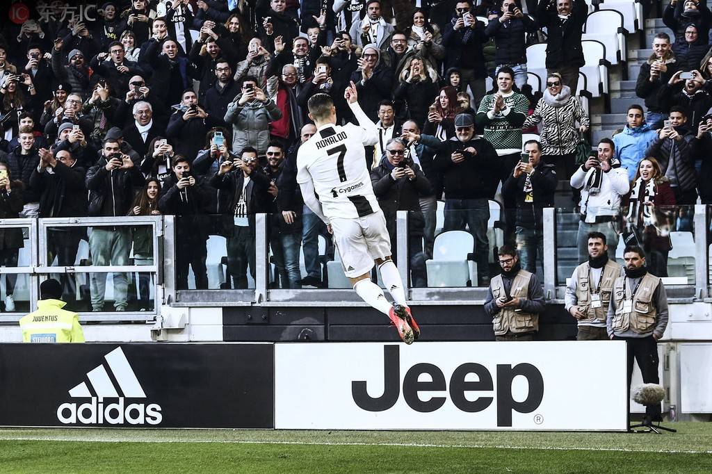 c罗14年凭什么得金球,一年一金球百年一梅西