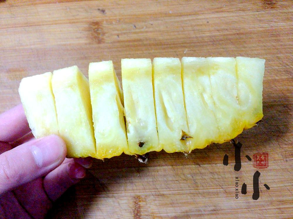 菠萝用盐水泡多少分钟能吃,菠萝用盐水泡几分钟才能吃