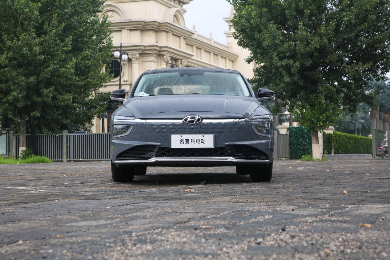 纯电车轿车推荐,最新北京现代名图试驾