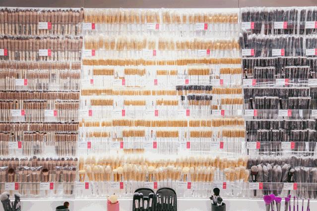 美妆界喜茶、少女心贩卖场、薅羊毛圣地，这个店立志成为游乐园