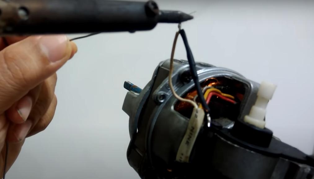 电风扇不转的简单修理方法图解,电风扇不转的简单修理方法视频