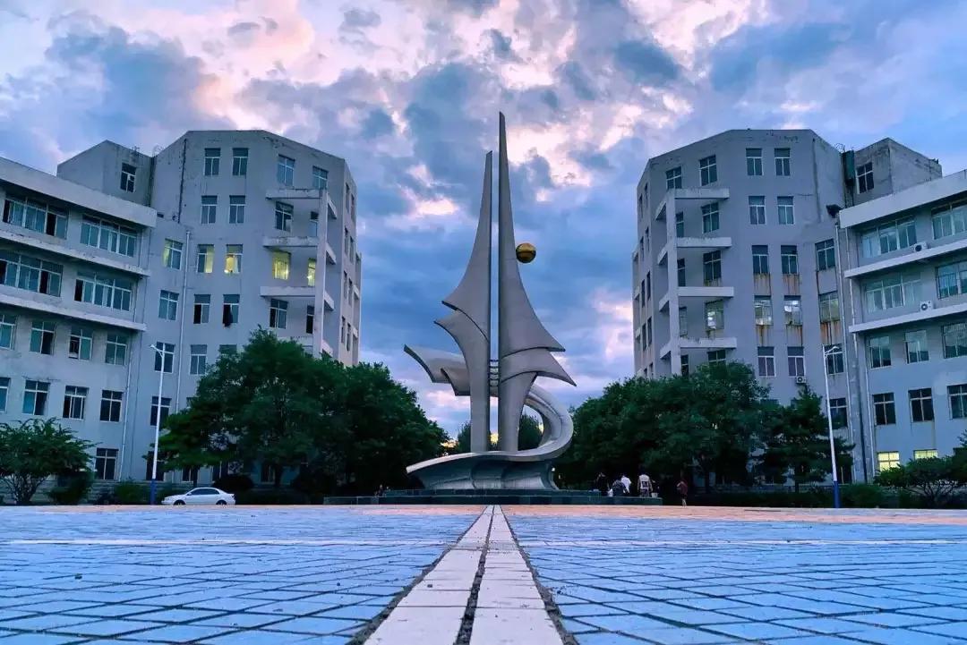 辽宁省民办大学,辽宁理工学院是民办吗