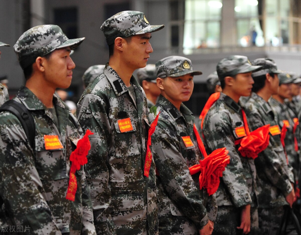 高中文凭当兵不能超过多少岁,高中毕业当兵有什么忠告