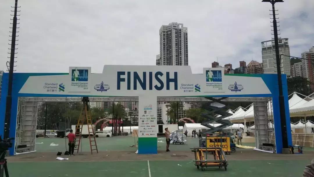 徐濠萦陈奕迅谁介绍的,徐濠萦年轻照片都演过什么电视剧