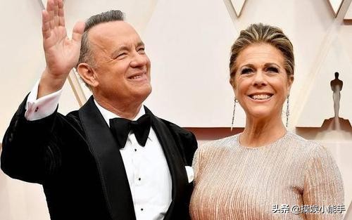 染上新冠肺炎的他曾经组建兄弟连拯救大兵瑞恩荒岛求生