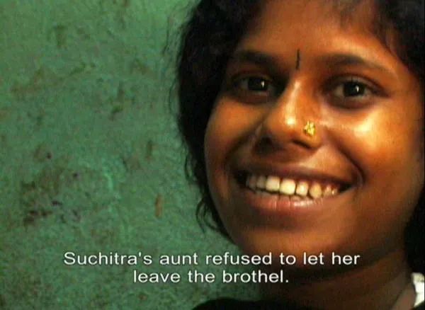 美国女记者卧底贫民窟,美国女记者去印度贫民窟