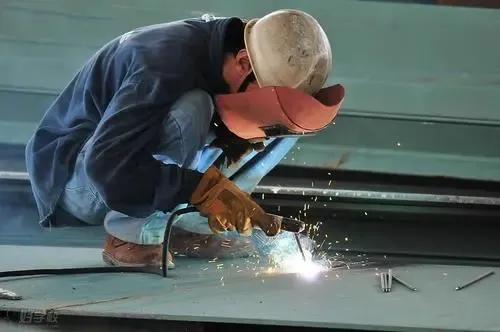 钢筋到现场的保护措施和要求,钢筋工程技巧口诀