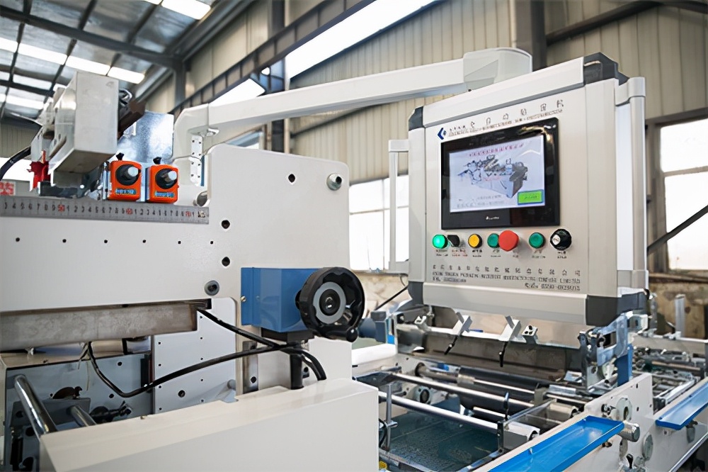 安庆永华贴窗机,安庆永华包装贴窗机