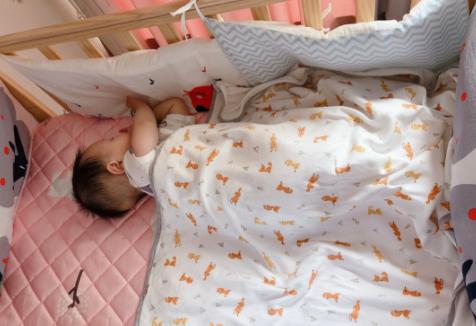 带孩子经常醒如何改善浅睡眠,孩子老是半夜醒会有什么影响