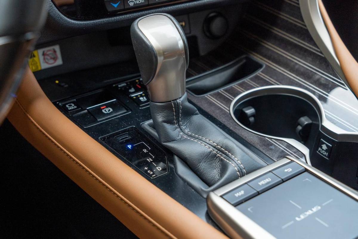 雷克萨斯rx450h试驾出售,雷克萨斯rx450hl七座深度测评