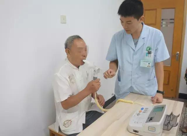 公益讲座回眸｜慢性呼吸道疾病治疗及肺康复