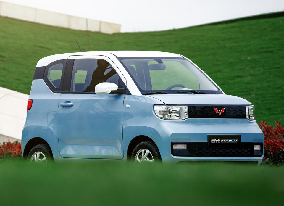 五菱宏光miniev值得入手吗,五菱宏光minievgameboy版价格