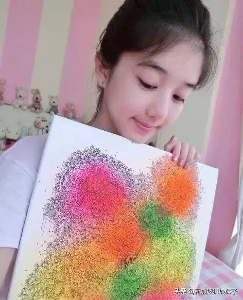 新加坡星二代被微博网友骂哭了...