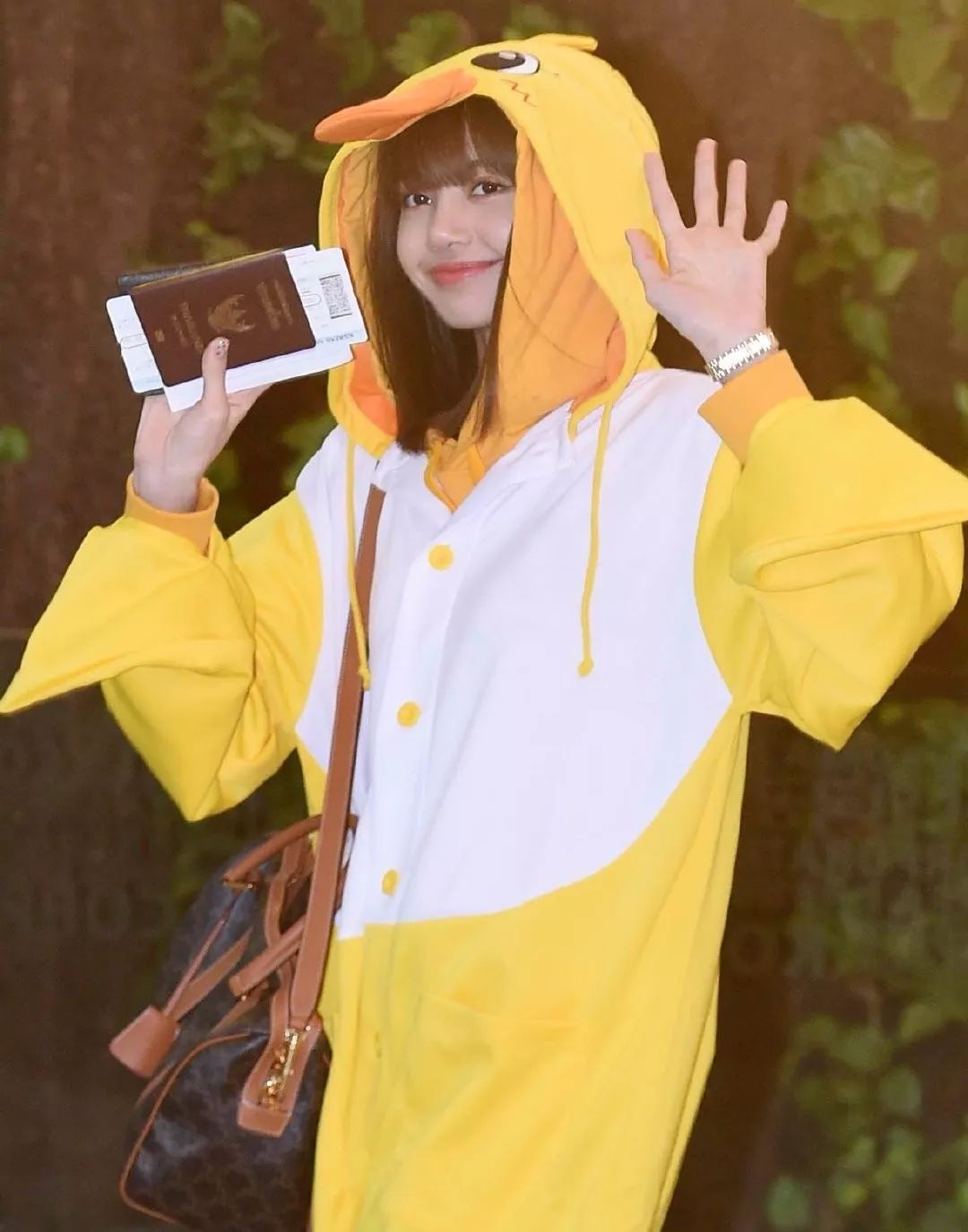 blackpink成员背过的包不贵,blackpink背什么包