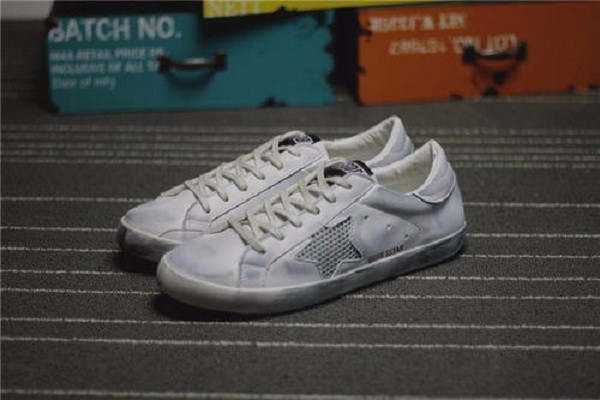 白鞋脏了怎么洗才能洗白,白鞋脏了怎样才能擦掉