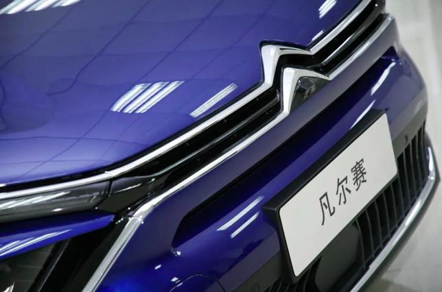 凡尔赛c5x音响品牌,凡尔赛c5x天窗用的品牌什么玻璃