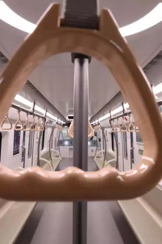 上海轨交新开工8条线,上海18号线航头终点站上盖规划