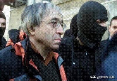 他们竟用瑜伽宣扬色情、发展*教邪**，健康的外表下包裹着邪恶的心