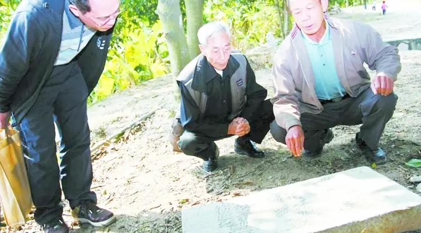 库页岛挖出皇帝的对联,库页岛乾隆对联