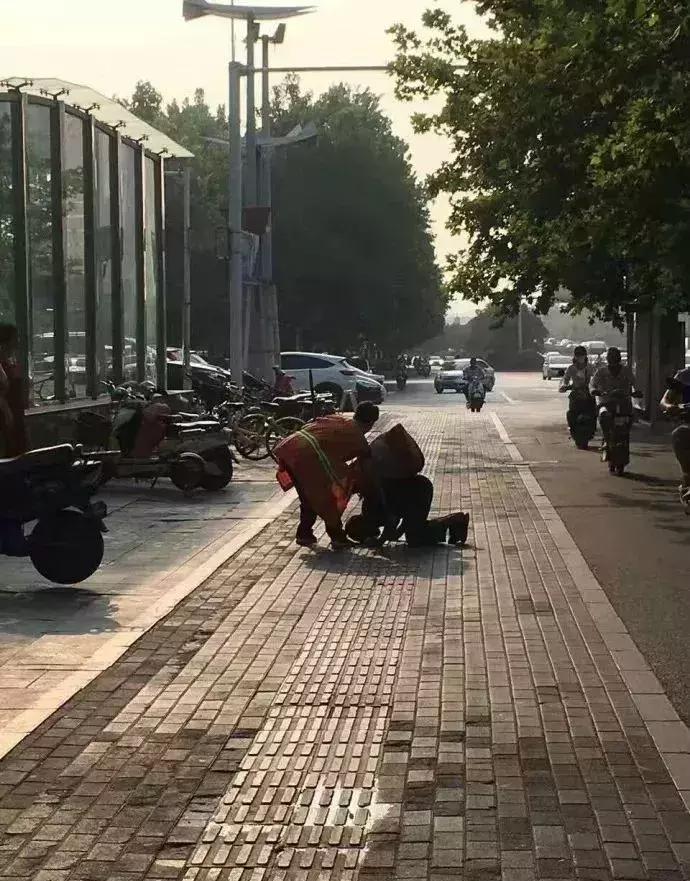 董卿说青春期的孩子怎么管教,董卿告诉孩子这就是教养