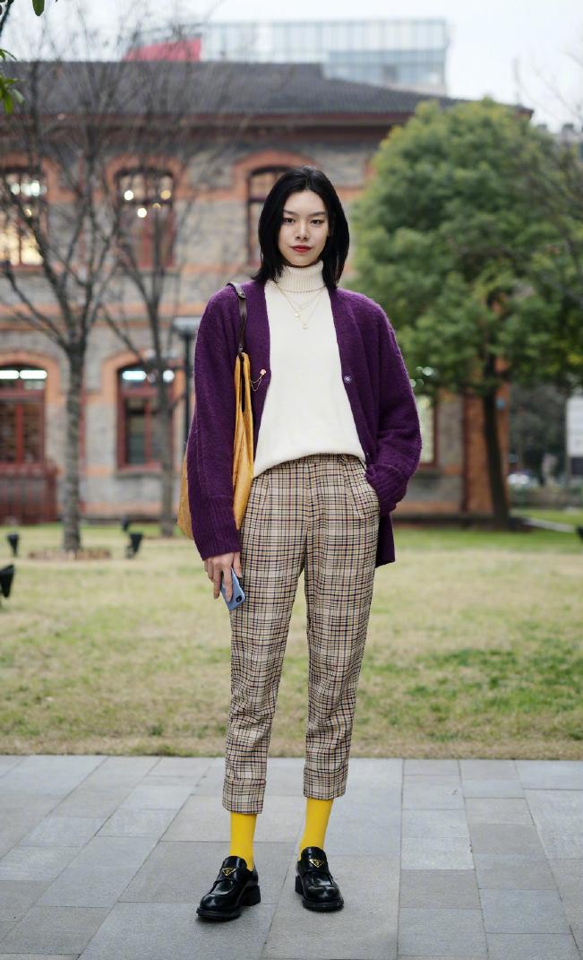 女人再懒也要穿得美美的,女人少穿这四种裤子