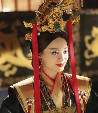 她朝堂之上竟然公开”飙车“讲段子，一席话说的人心服口服！