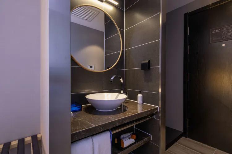 酒店业的创新之举—老徐直播:又见烟花三月,入梦桔子奥邦酒店