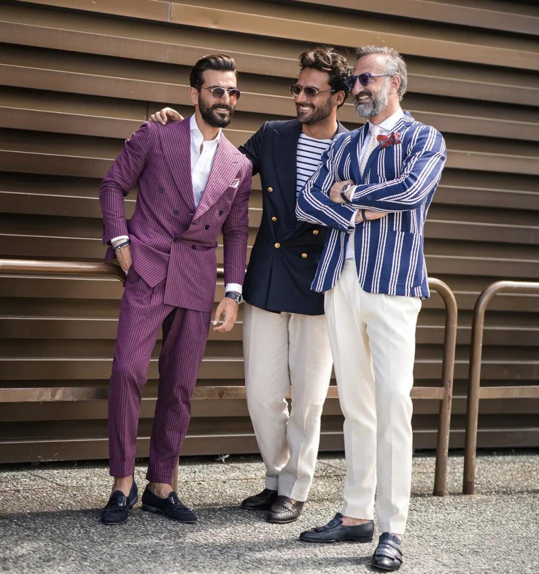 aj和yeezy哪个鞋子好,aj和yeezy潮鞋