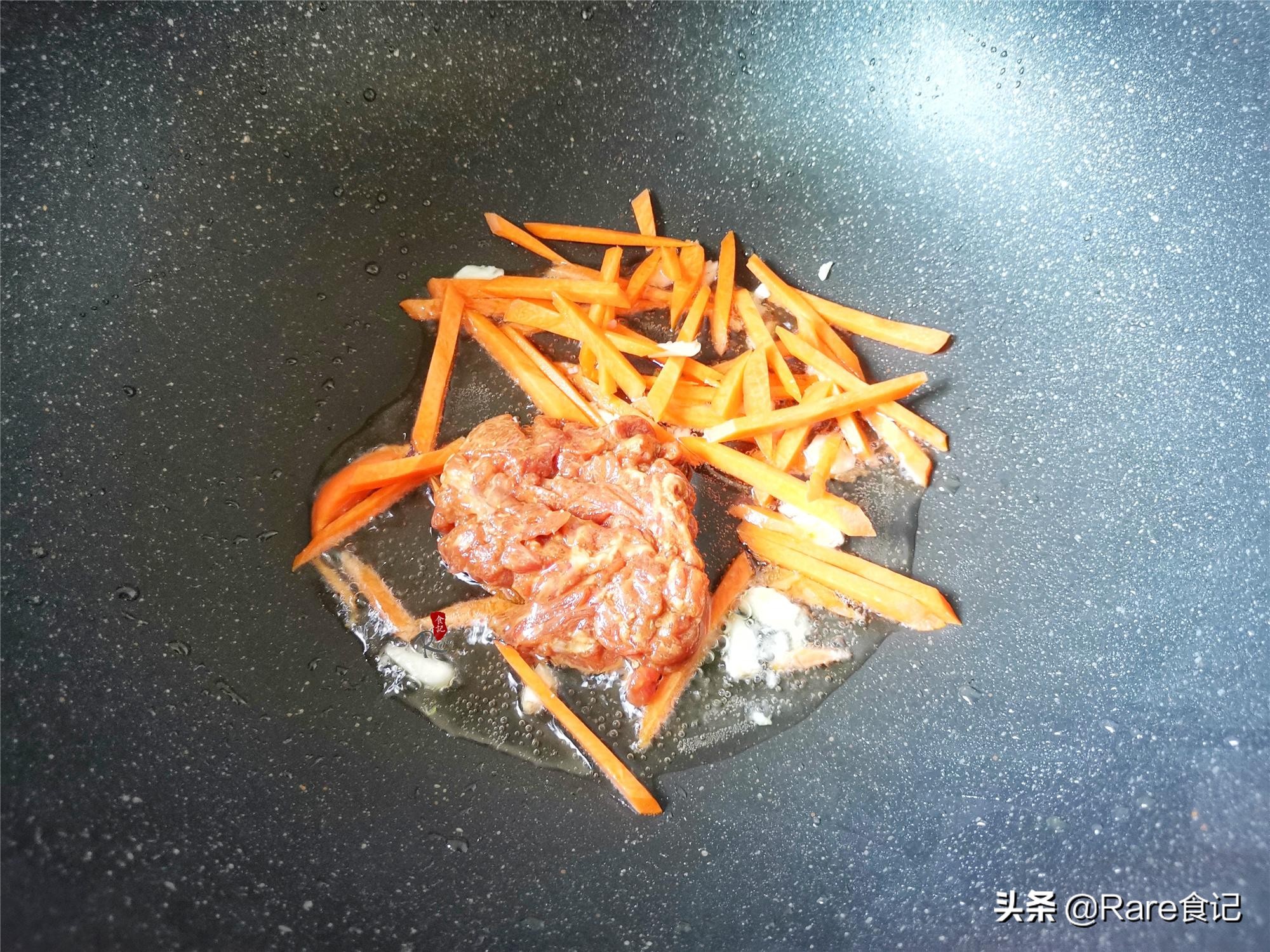 炒红薯粉丝的家常做法简单好吃,大厨怎样炒龙口粉丝简单又好吃