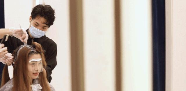 lisa同款发色演唱会,lisa同款发色妆容