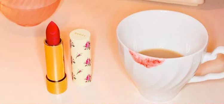 开箱：天啦噜！gucci口红的实物竟然比广告要好看？