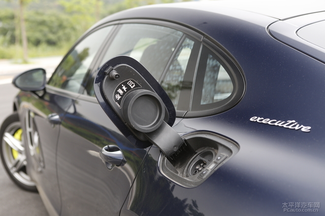 保时捷panamera混动深度测试 (全新保时捷panamera4s 2.9t试驾感受)