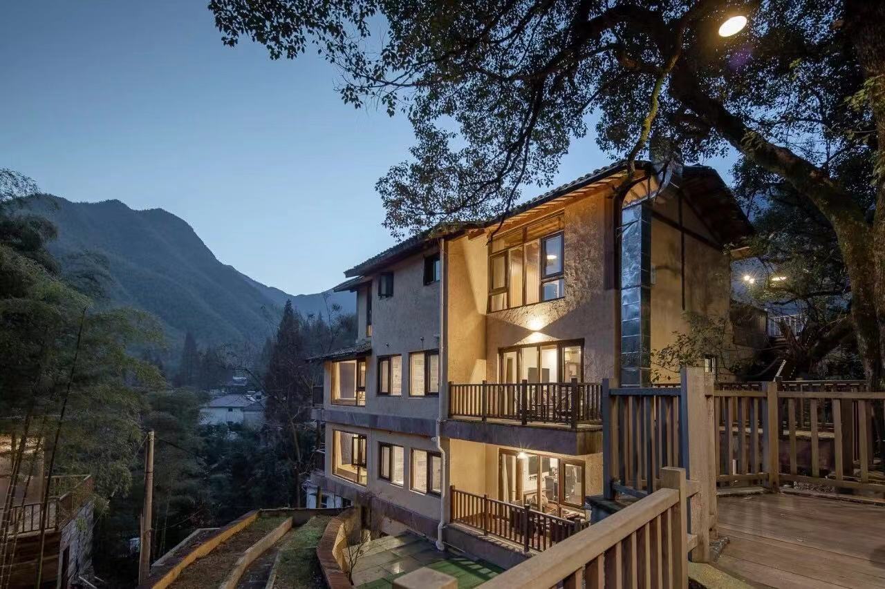 泡汤去哪泡,泡汤温泉哪里好