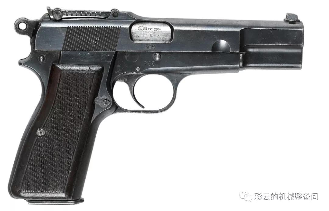 勃朗宁1953手枪 (勃朗宁大威力手枪vs勃朗宁m1900)