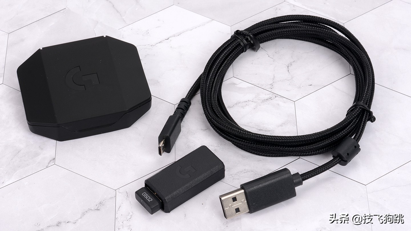 罗技g502lightspeed无线鼠标,打csgo鼠标dpi多少合适罗技g502