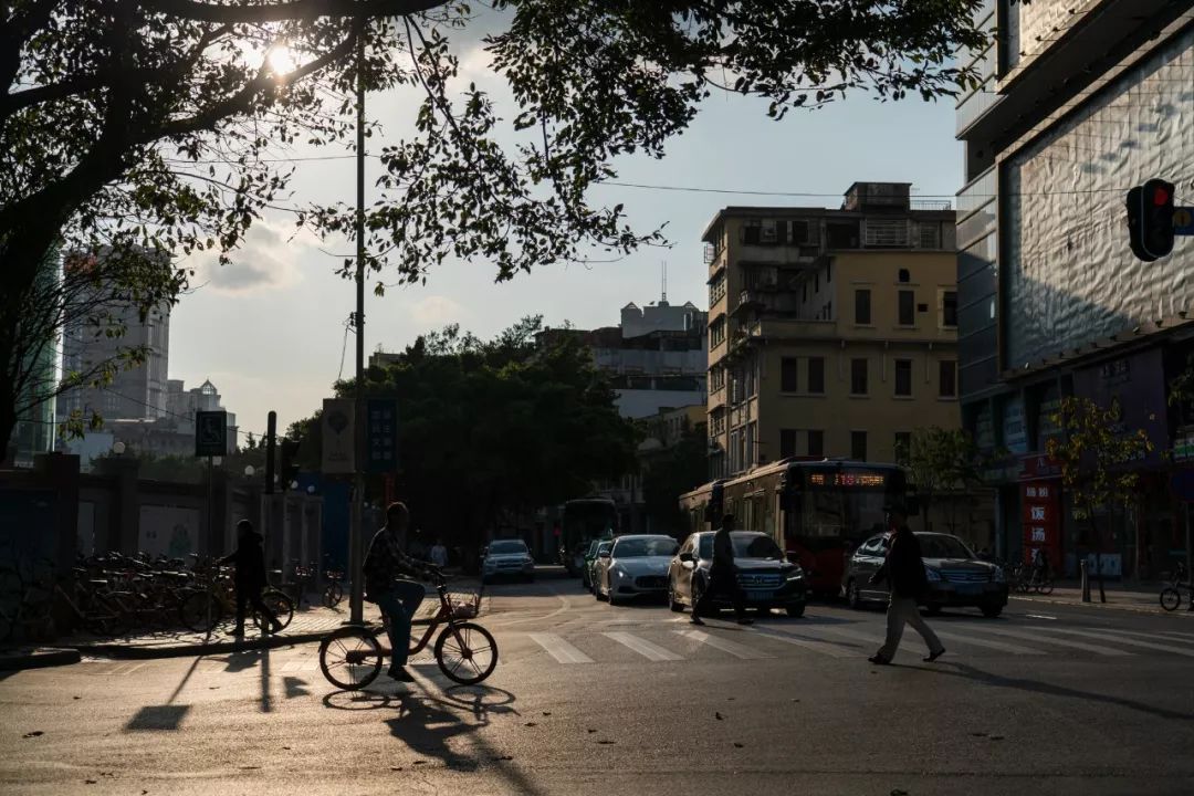 索尼fe24-105mmf4goss价格,索尼fe24-105mmf4能在尼康上用吗