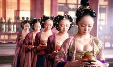 古代皇宫，宫女如果有生理需要了怎么办？有三种办法一解决