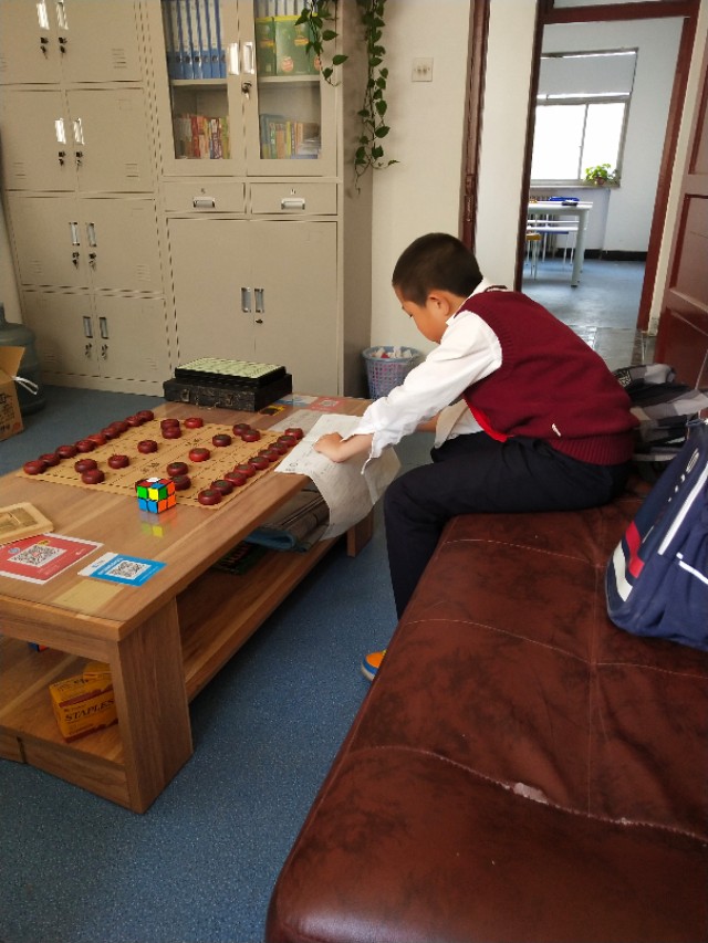 家教过严会引发孩子心理问题