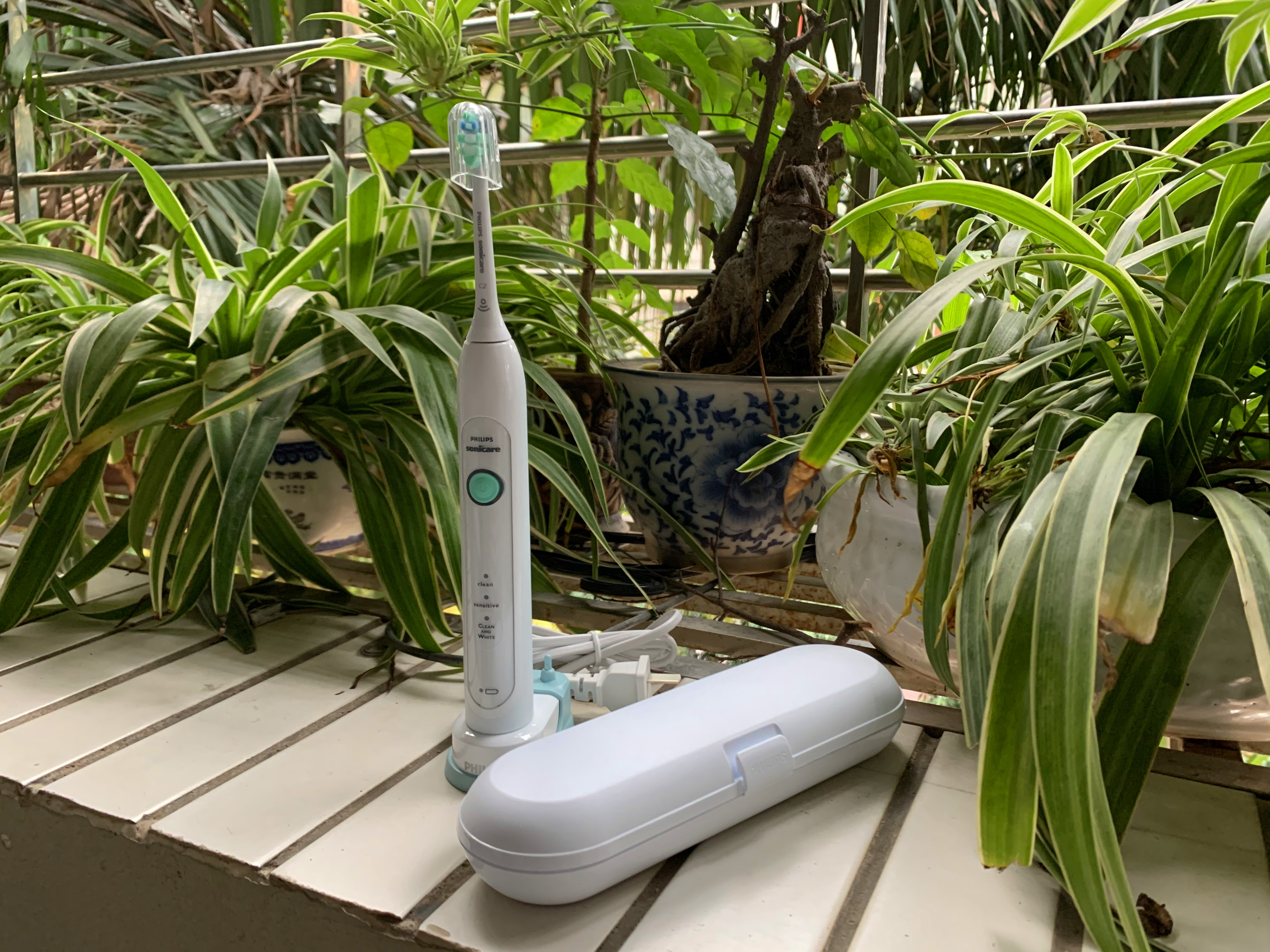 飞利浦电动牙刷hx6920使用说明,飞利浦电动牙刷hx6730跟hx6530的区别