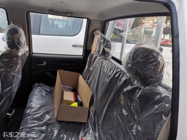 福田小货郎皮卡评测,福田小货郎皮卡和长安神骐f30对比