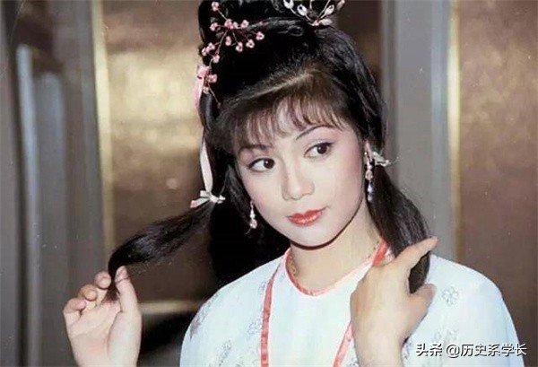 黄蓉性格分析神雕侠侣,黄蓉为什么年轻可爱老了就不讨喜