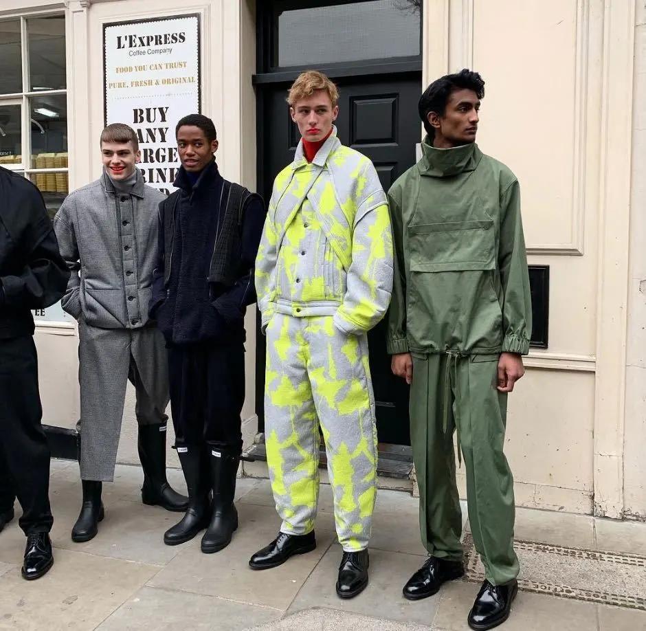 “后球鞋时代”来袭，你会放弃球鞋吗？