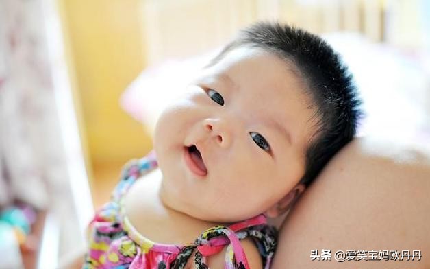 什么原因会导致小孩眼屎很多,最近宝宝的眼屎多是怎么回事