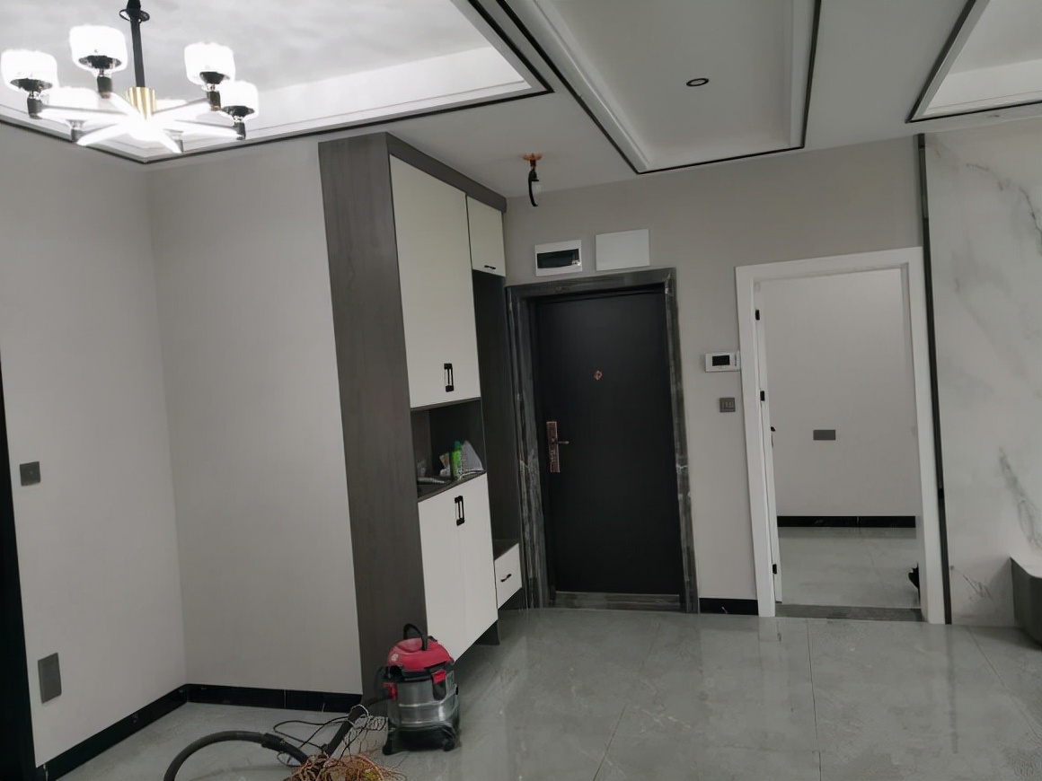 装修吊顶怎么省成本,装修吊顶人工费