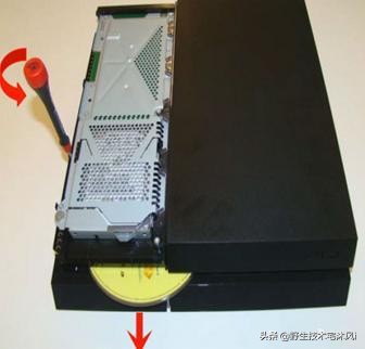 ps4塞了小光盘取不出,ps4卡碟不出来怎么处理