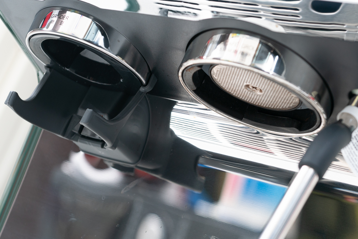 半自动意式咖啡胶囊咖啡机哪个好,胶囊咖啡机半自动和全自动的区别