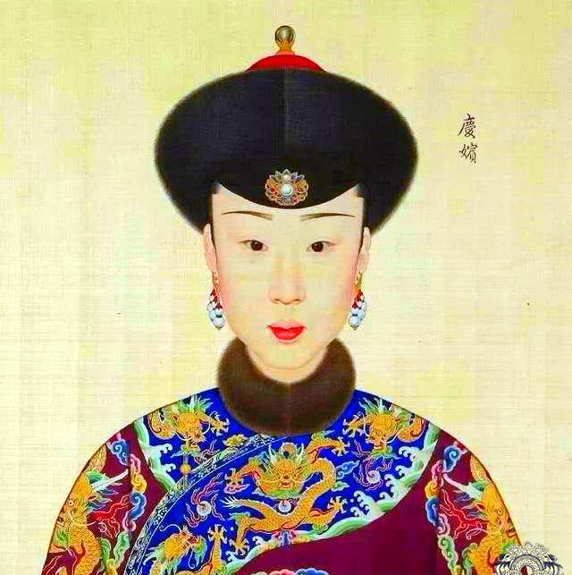 乾隆各个妃嫔的画像,乾隆的42位嫔妃真实画像