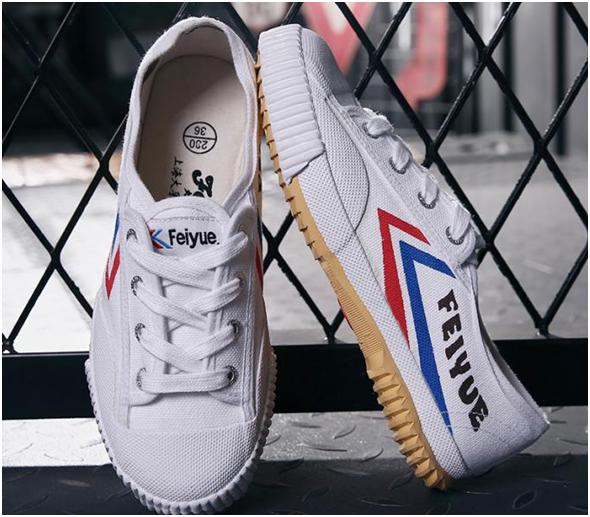 校园穿什么帆布鞋,学生穿经典帆布鞋