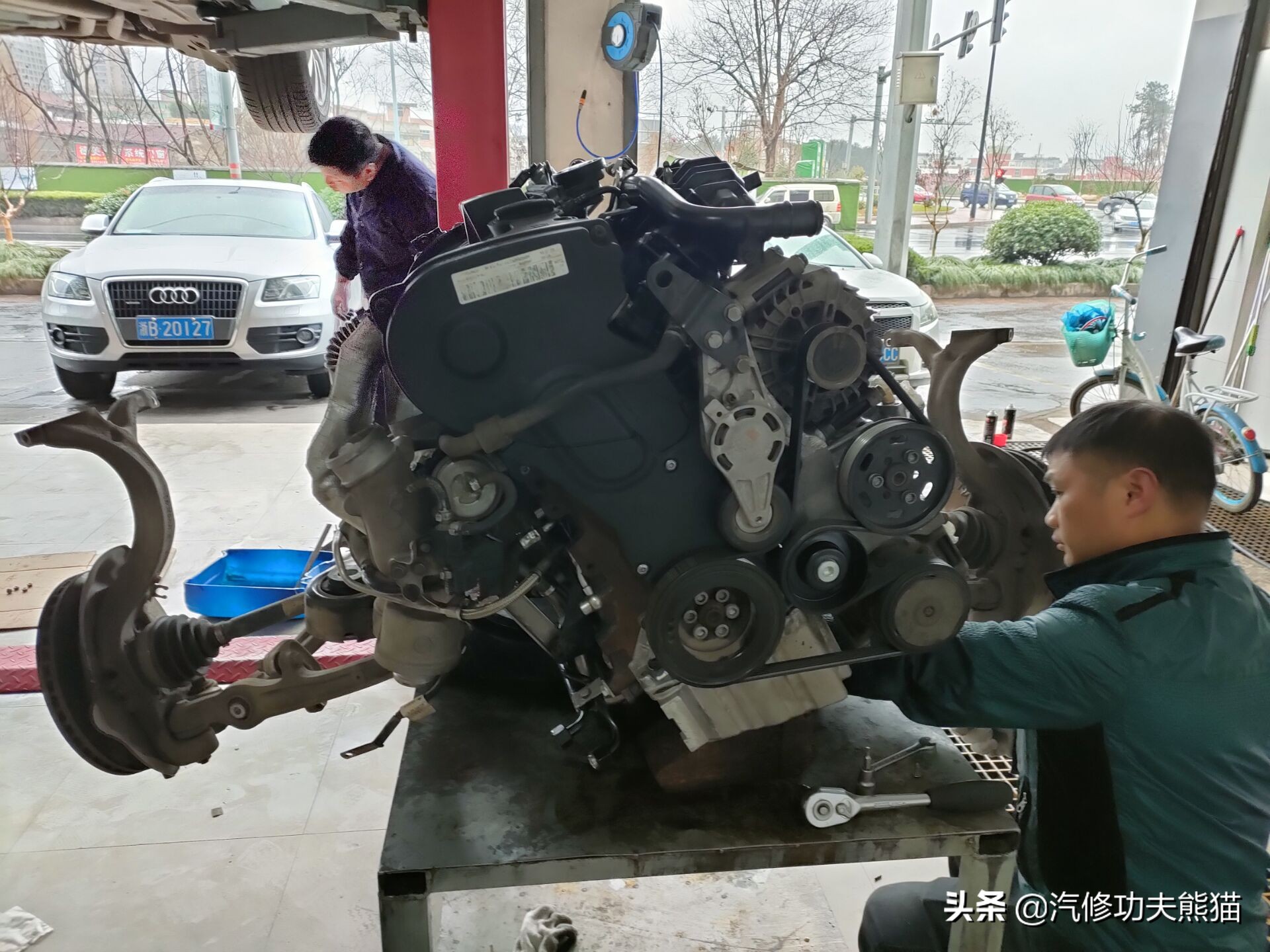 一汽奥迪a6l烧机油,08款奥迪a6l2.0t烧机油严重怎么办